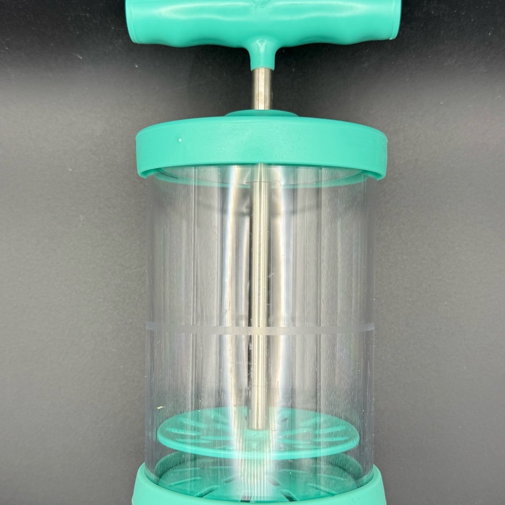 Pampered Chef Whipped Cream Maker EUC - Picture 2 of 12